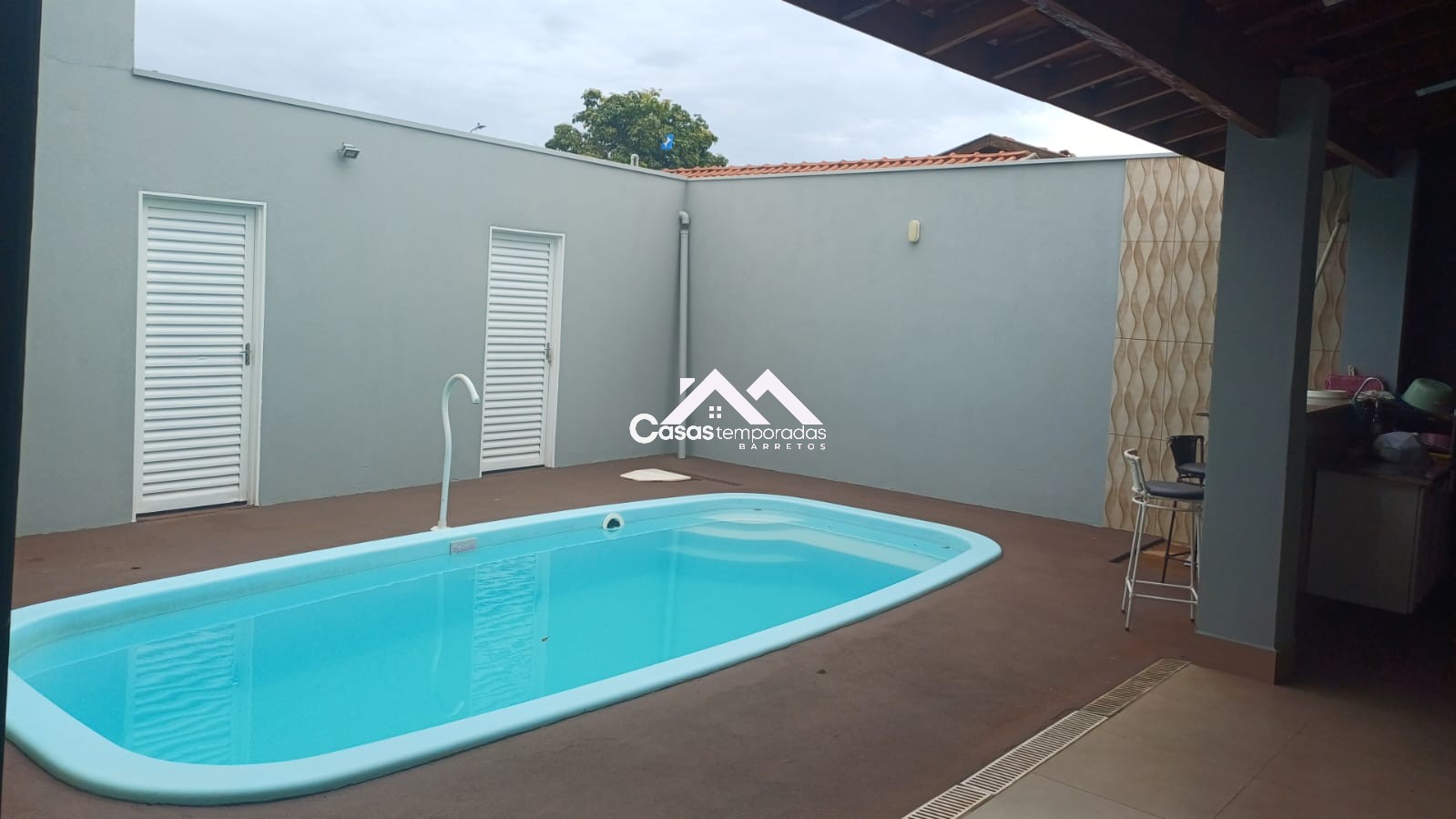 Casa com piscina próximo ao parque do peão de Barretos