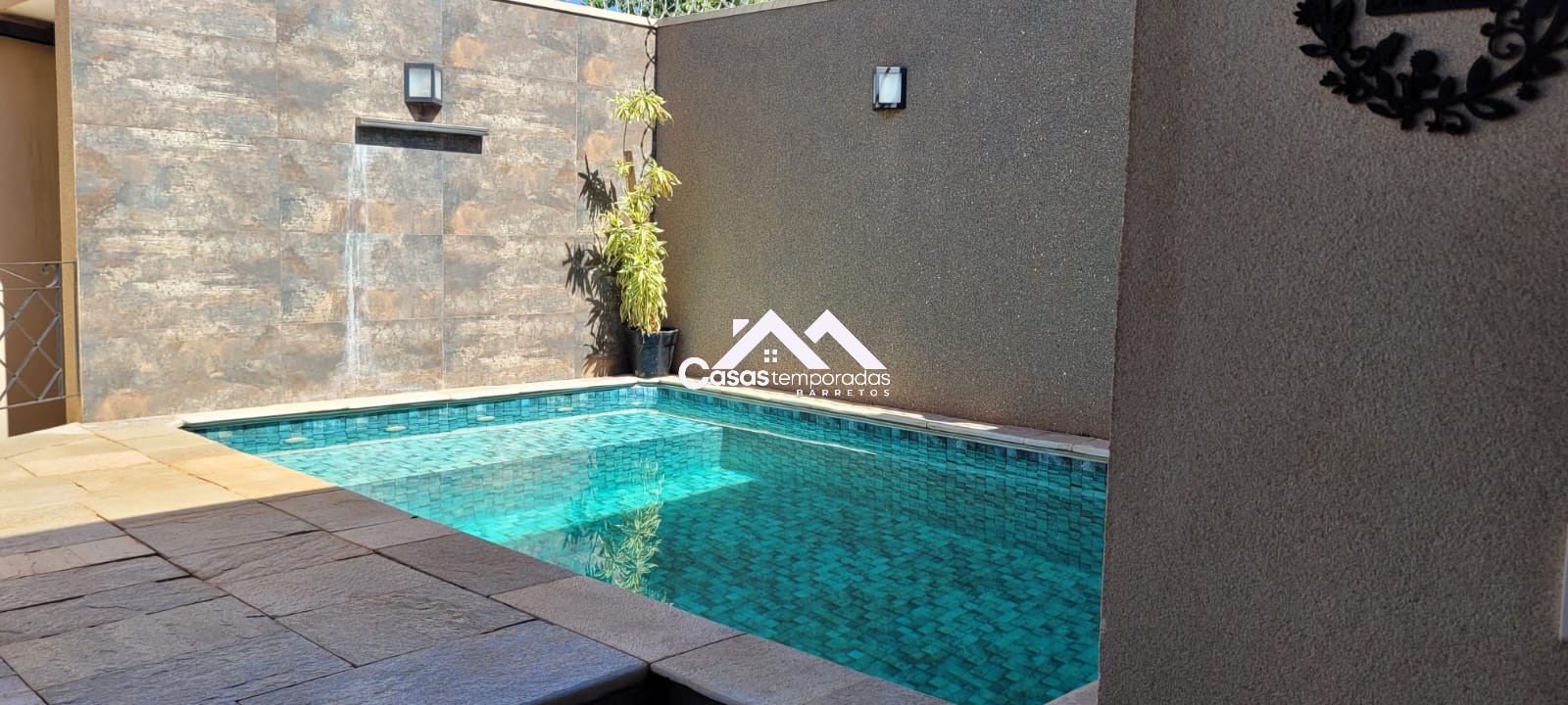 Casa com piscina aquecida para festa do peão
